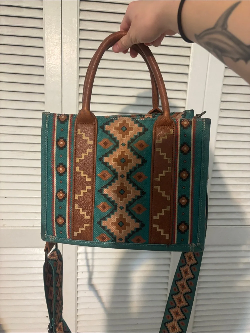 Wrangler Turquoise Aztec Crossbody Tote with Brown Trim